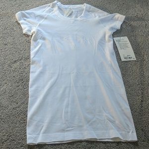 Lululemon Swiftly Tech SS Crew